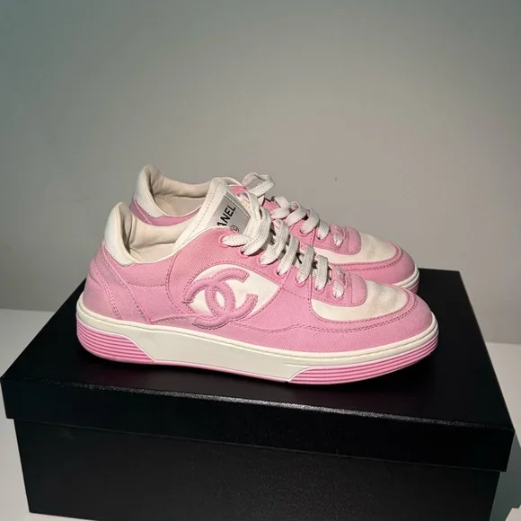 CHANEL Pink and White Women's Shoes - Picture 5 of 10